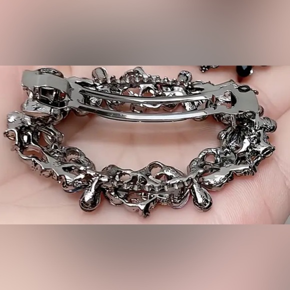 HAIR Barrette Elegant Vintage Rhinestone Flower Open Barrette Black and Blue - Picture 3 of 5